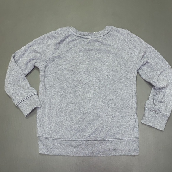 Oshkosh Sequin changing unicorn sweatshirt- Size 6/6x - Picture 3 of 4